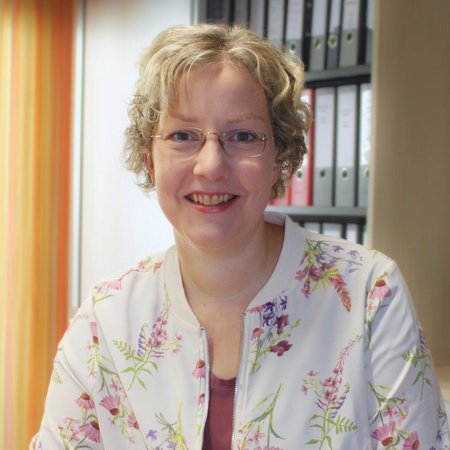 Ulrike Hilmes, Verwaltung